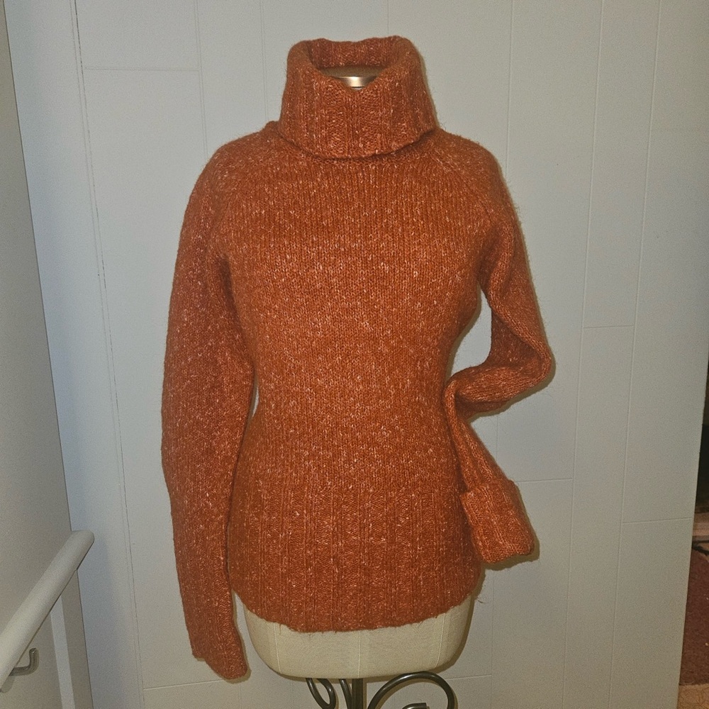 Cozy High-Neck Women’s Sweater in Rust